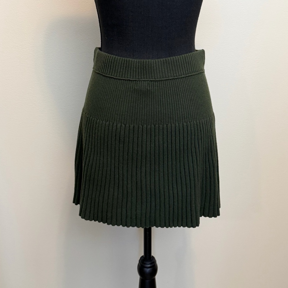 Aerie Dark Green Ribbed Take Charge Mini Skirt Womens S Sweater Skater Stretch - Picture 3 of 6
